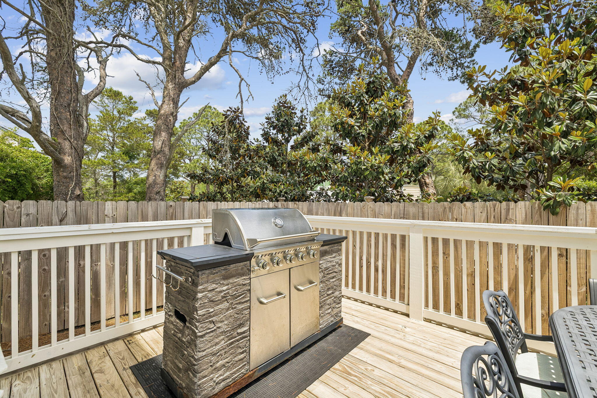 SEA POINTE - Residential