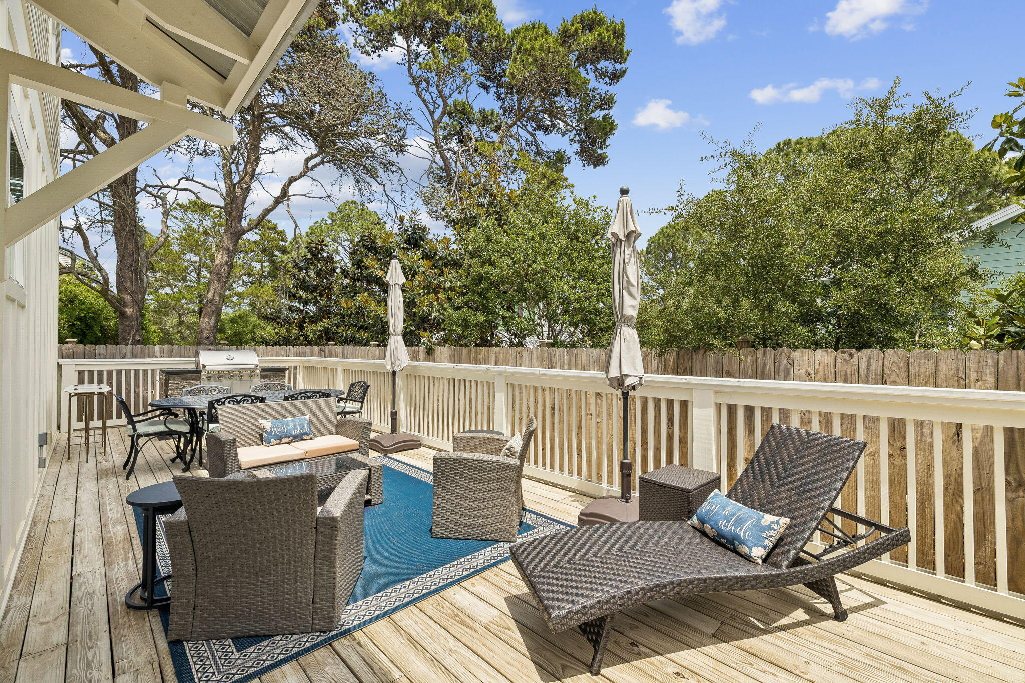 SEA POINTE - Residential