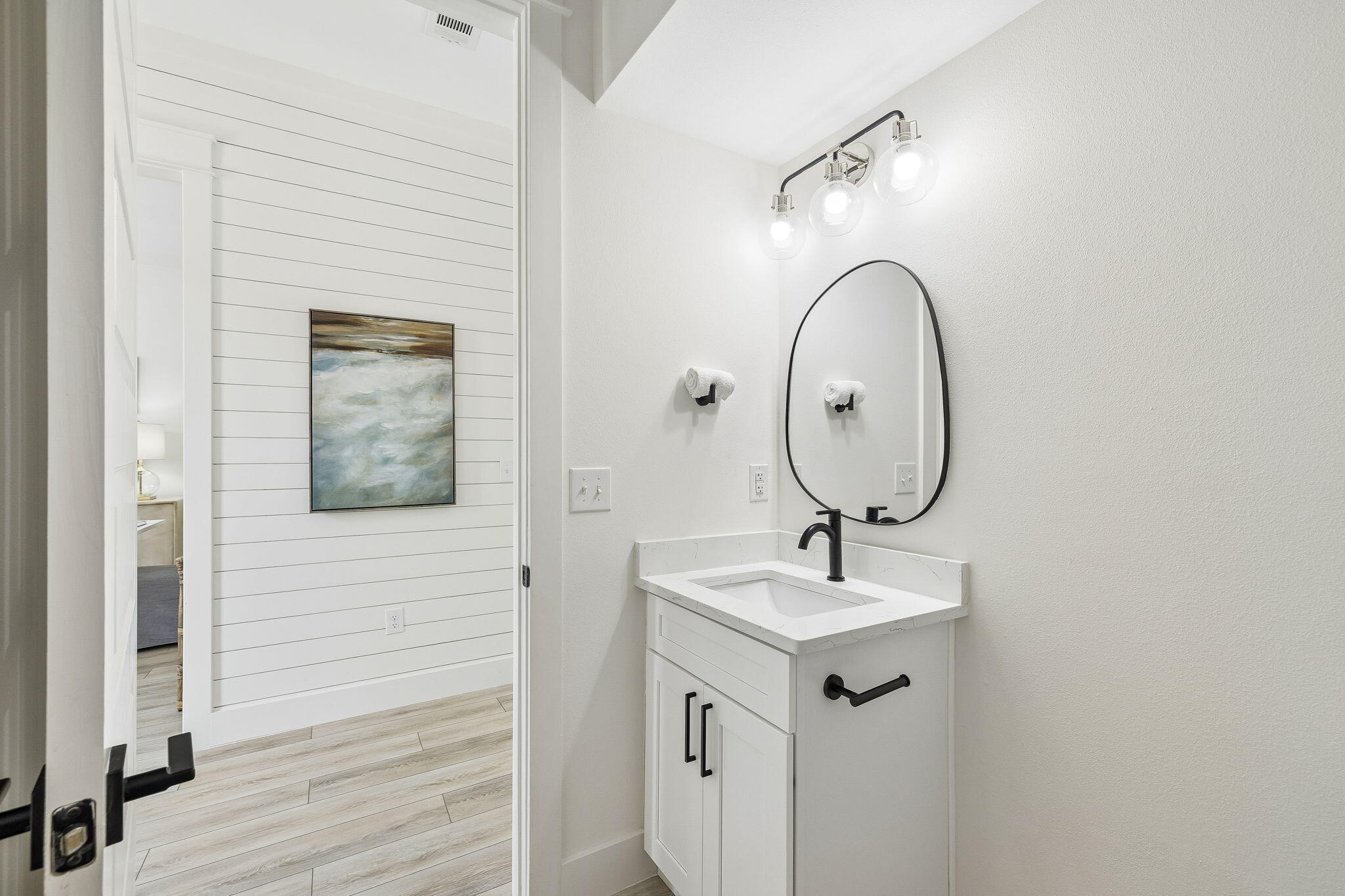 SEA POINTE - Residential
