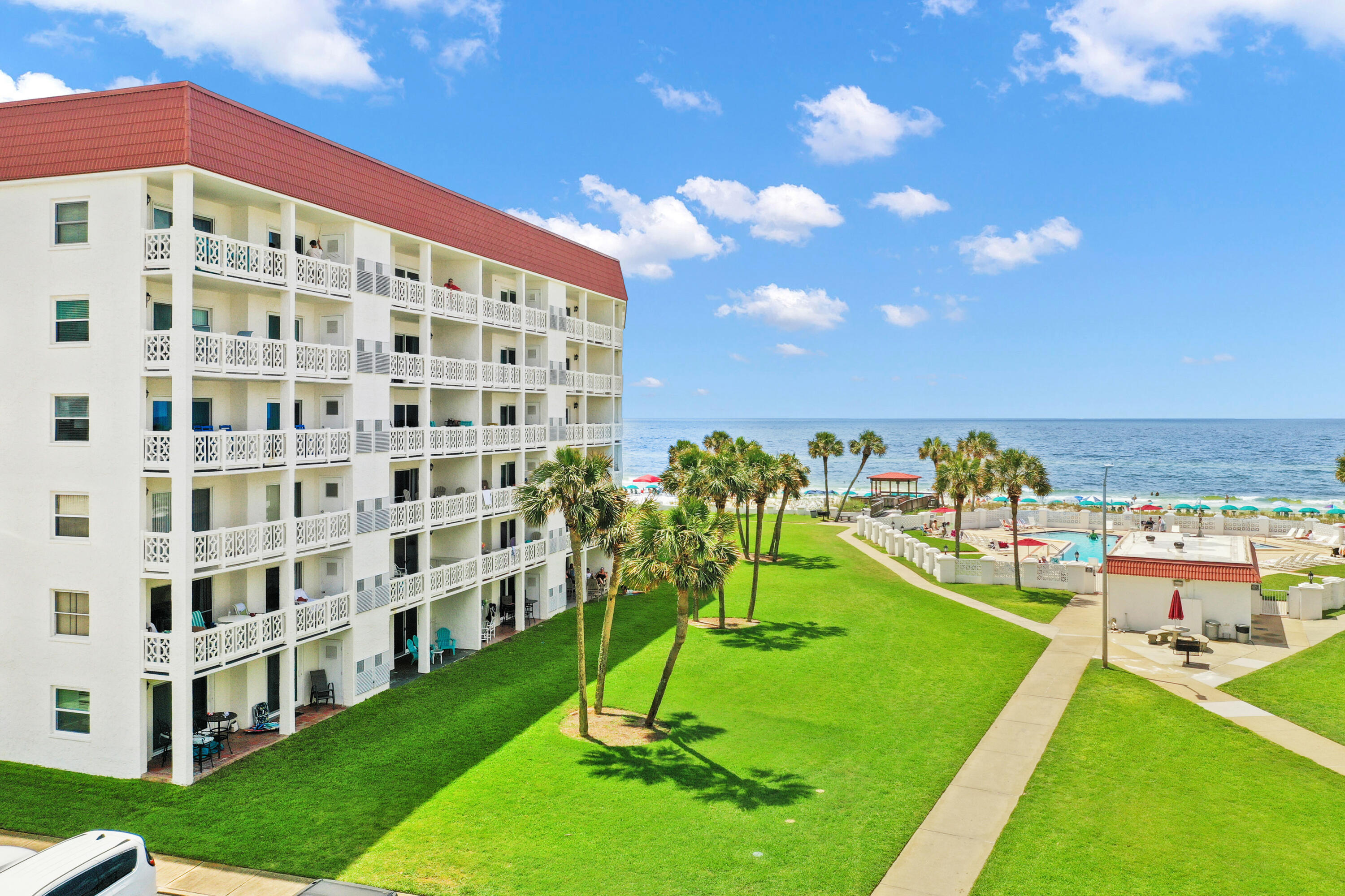 EL MATADOR CONDO - Residential
