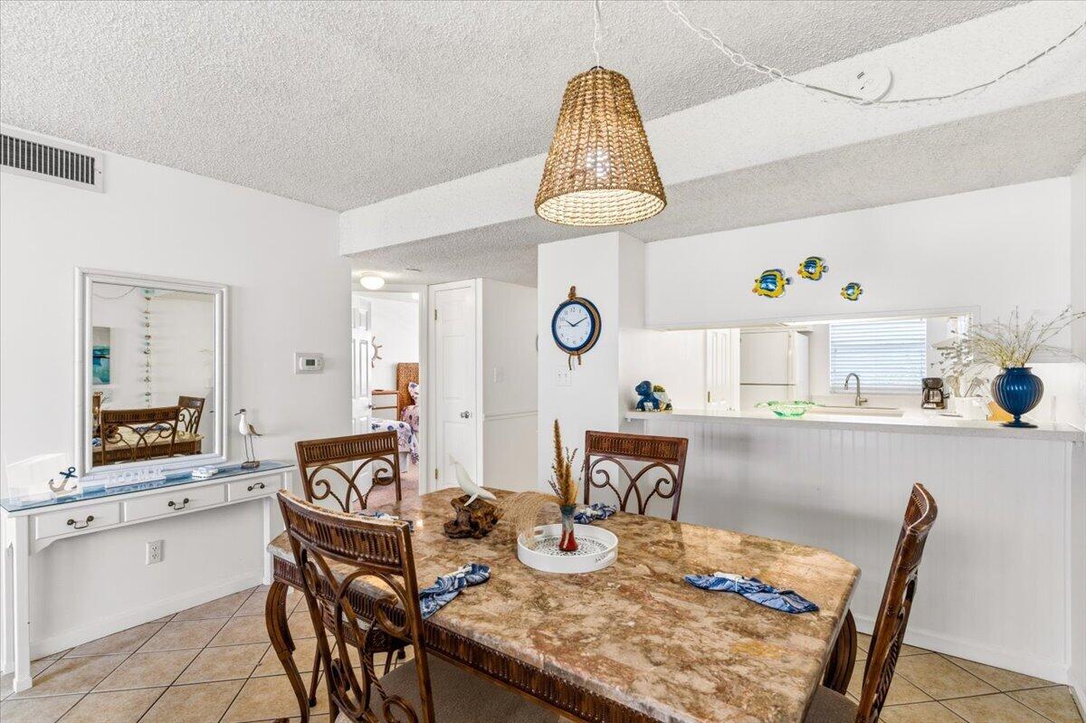 EL MATADOR CONDO - Residential