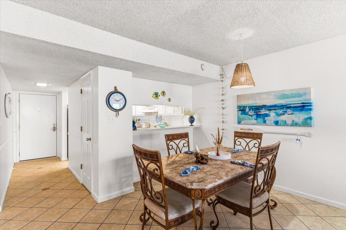EL MATADOR CONDO - Residential