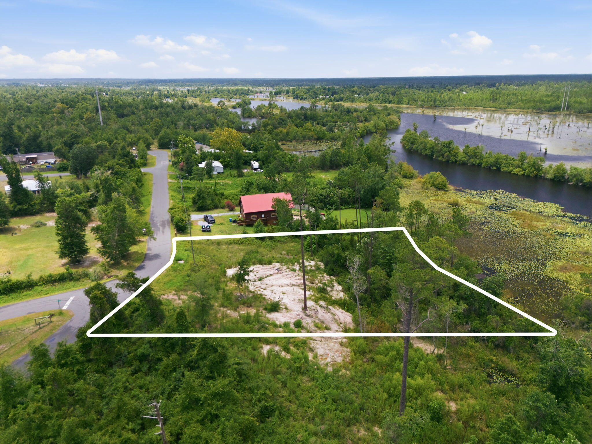 SPRING HILL ESTATES - Land