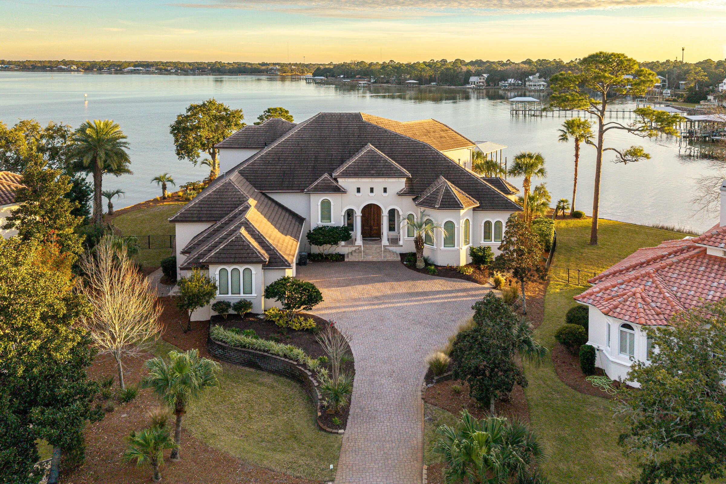 DRIFTWOOD ESTATES - Residential