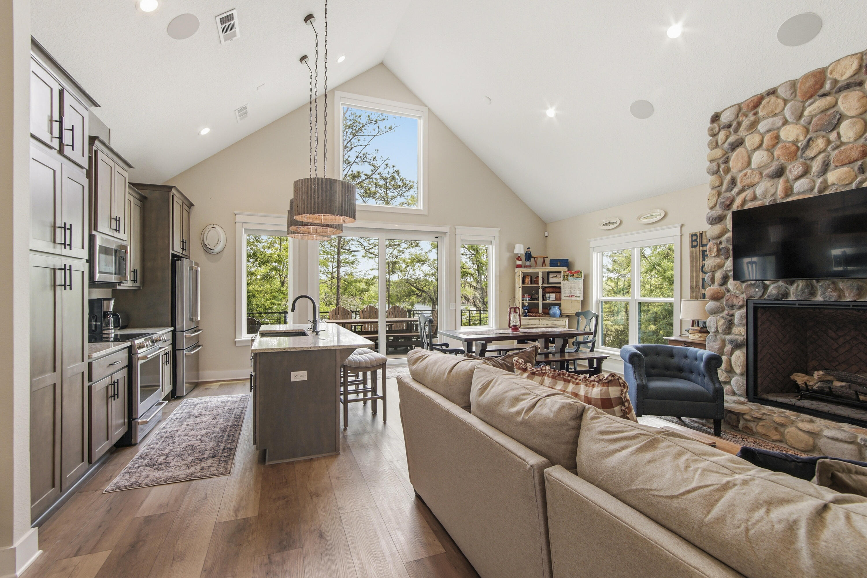 BLUE CYPRESS - Residential