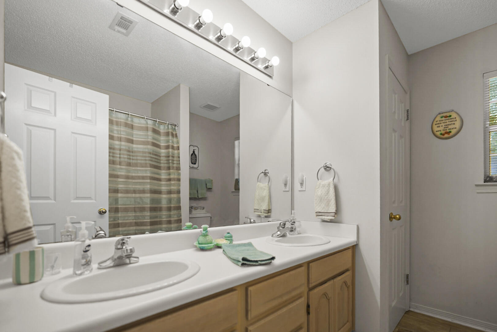 ROYAL OAKS S/D - Residential