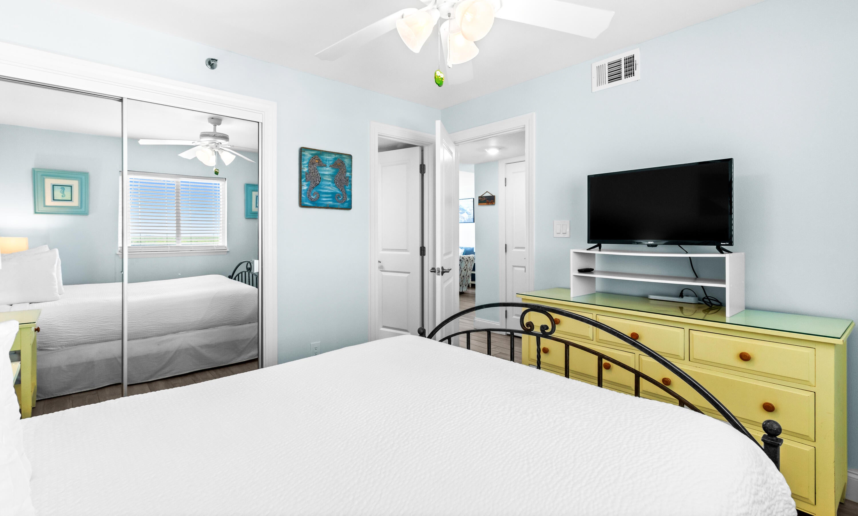 ONE SEAGROVE PLACE CONDOMINIUM - Residential
