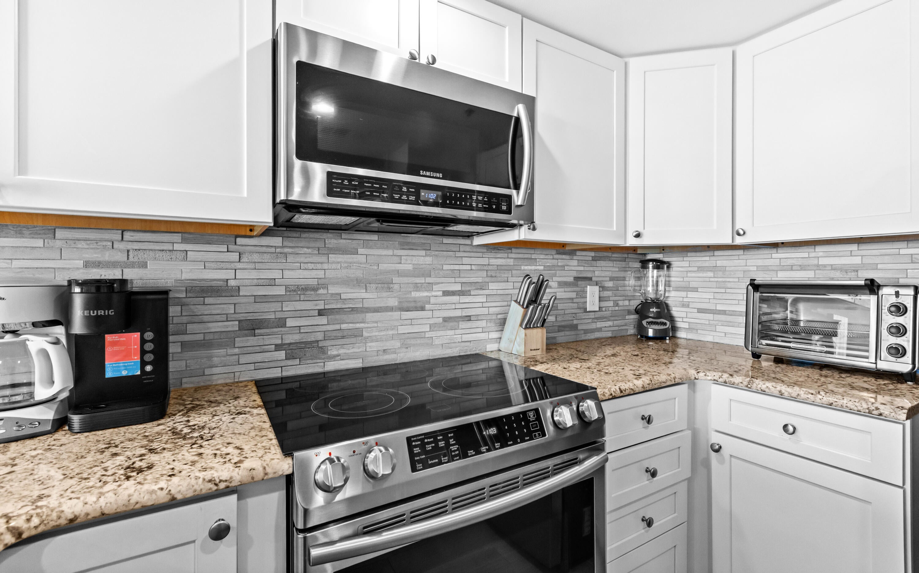 ONE SEAGROVE PLACE CONDOMINIUM - Residential