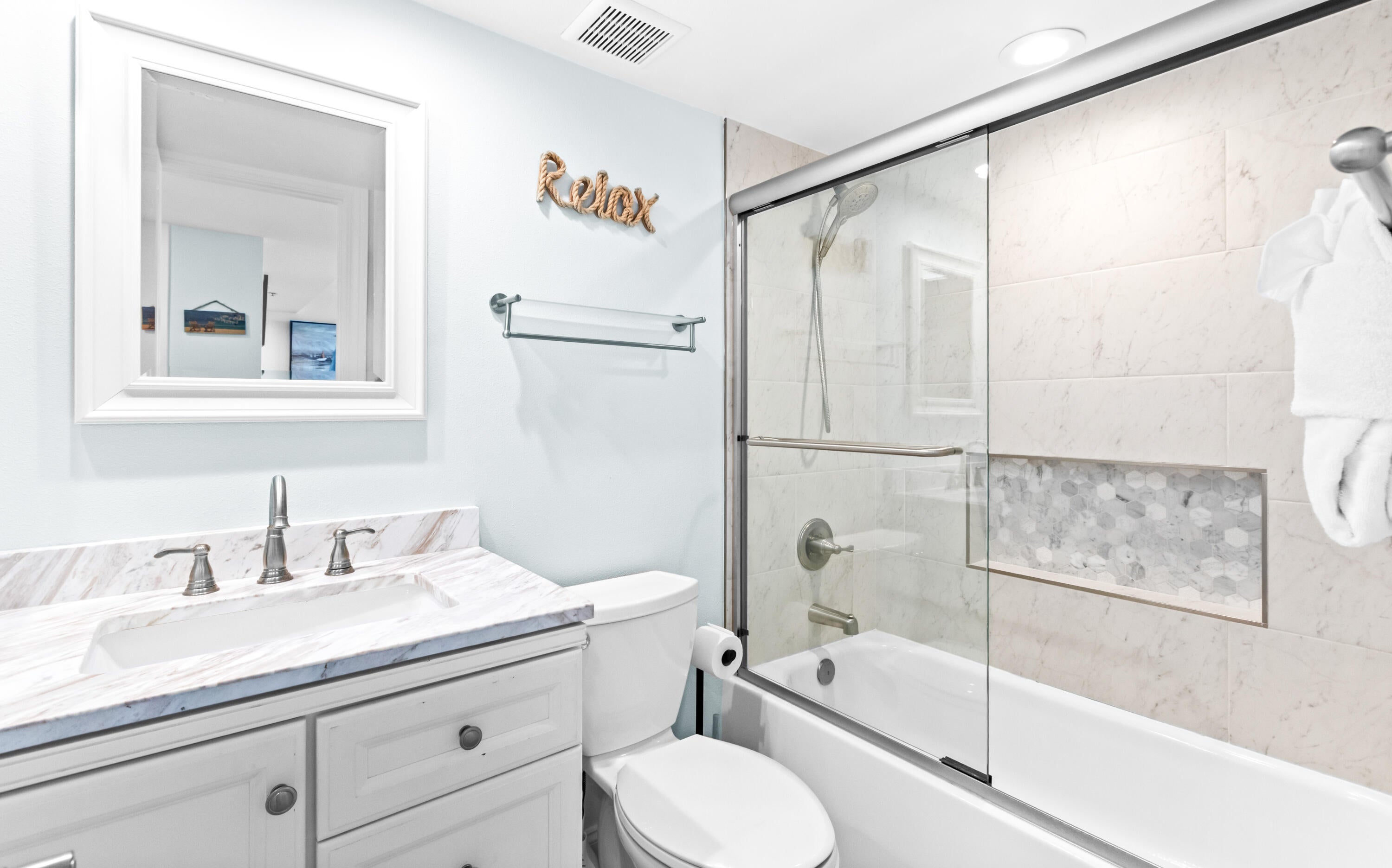 ONE SEAGROVE PLACE CONDOMINIUM - Residential