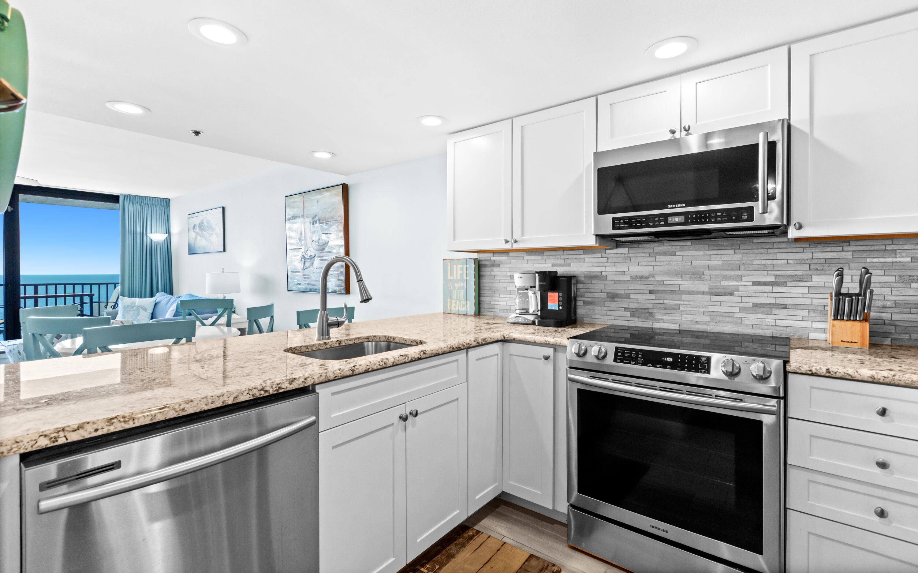 ONE SEAGROVE PLACE CONDOMINIUM - Residential