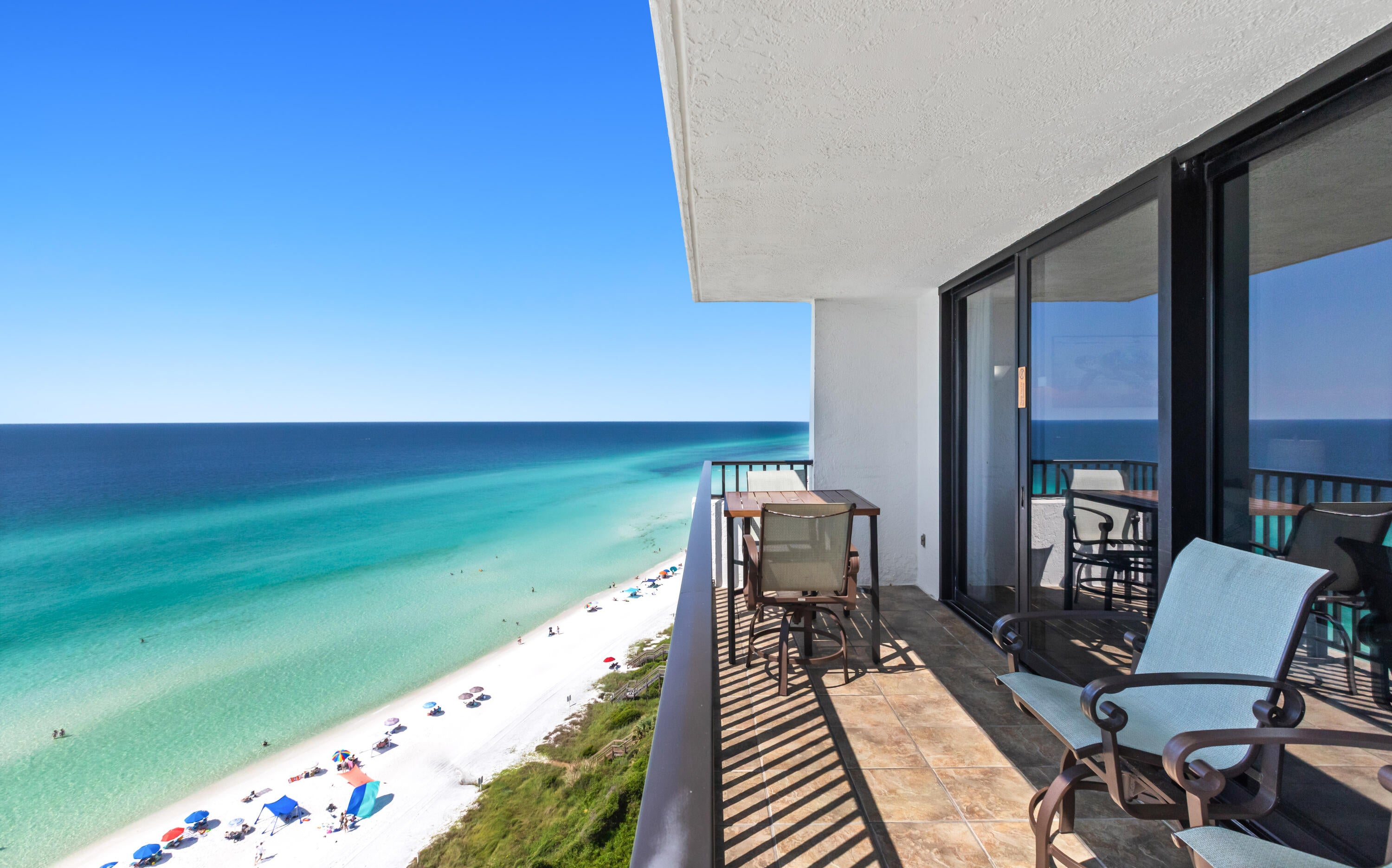 ONE SEAGROVE PLACE CONDOMINIUM - Residential