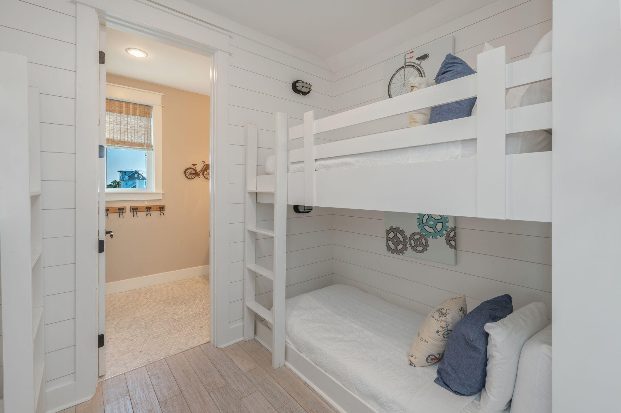 SEACREST EAST - Residential