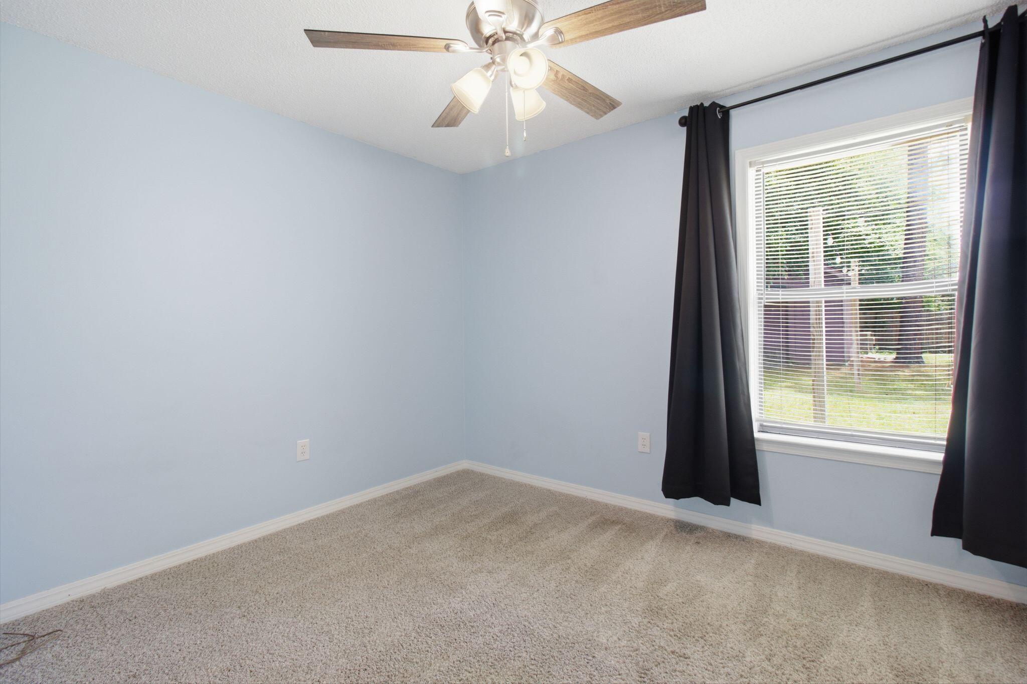 SHOAL WOOD ESTATES - Residential Lease