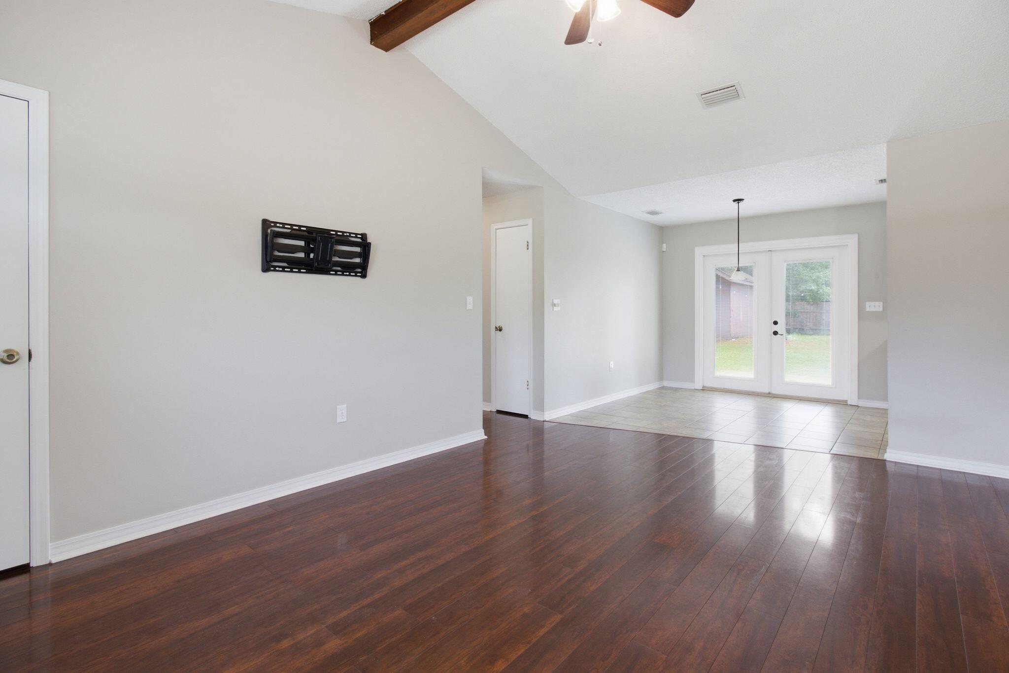 SHOAL WOOD ESTATES - Residential Lease