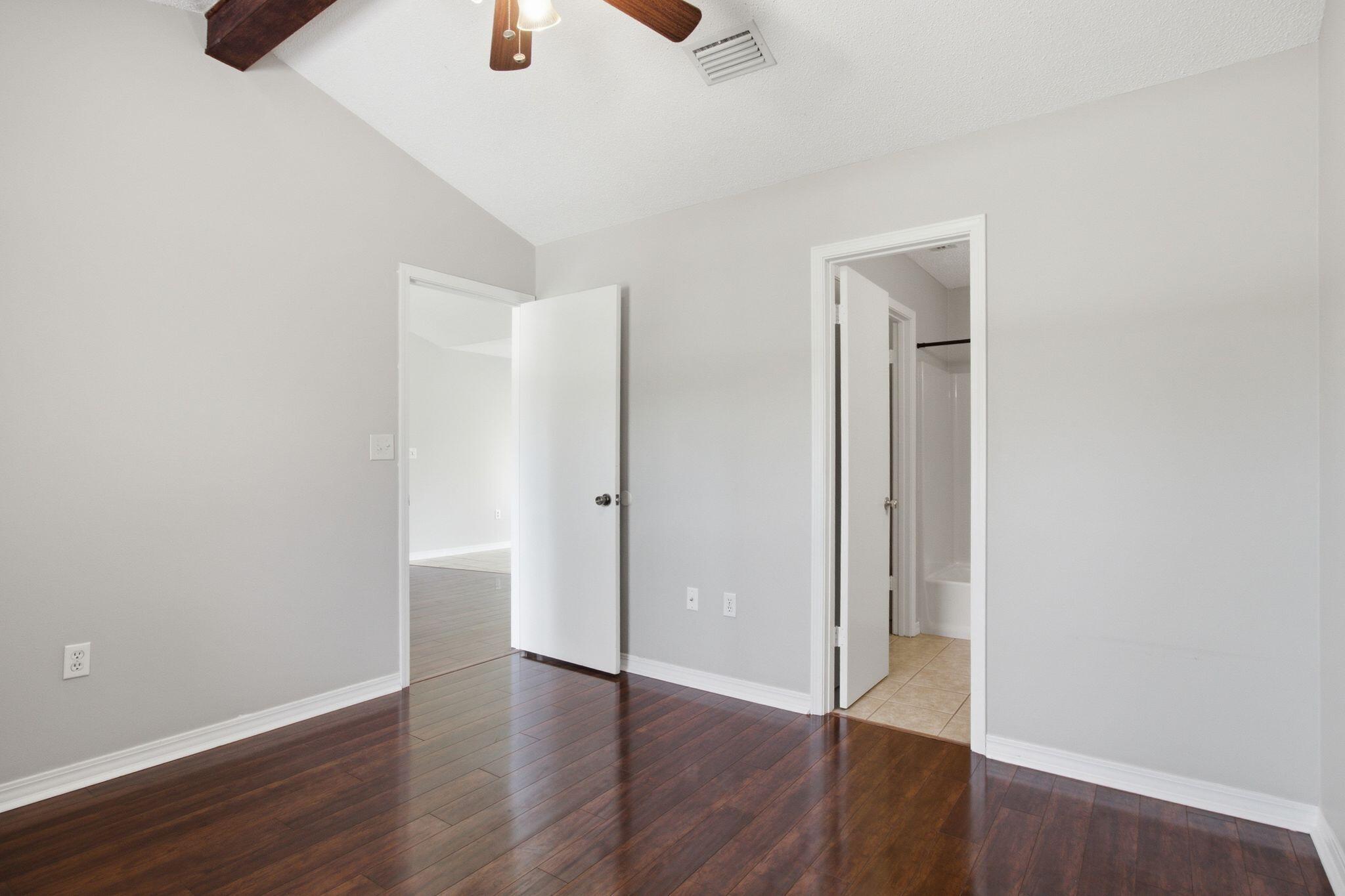 SHOAL WOOD ESTATES - Residential Lease