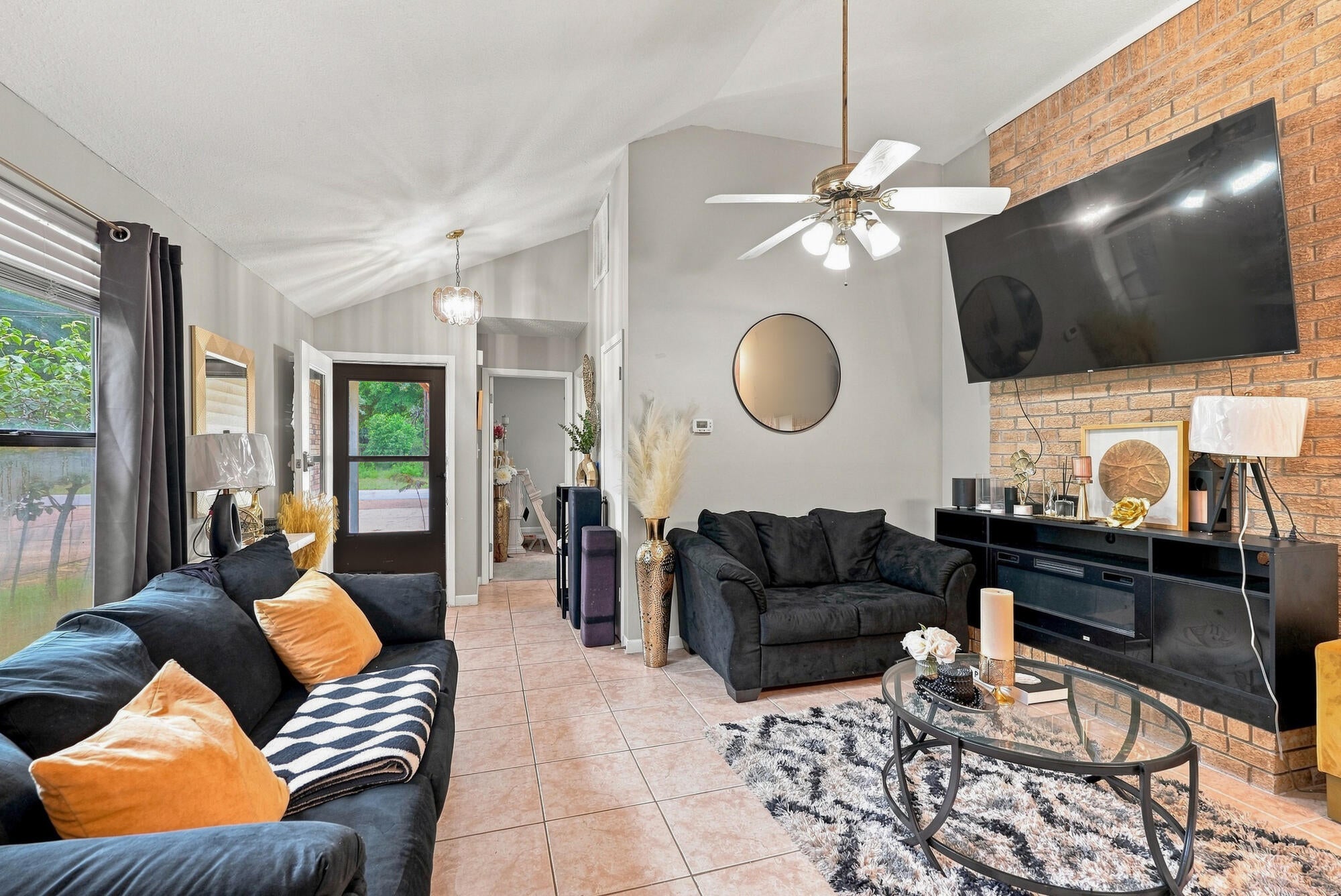 GOLF VIEW ON PARKVIEW - Residential