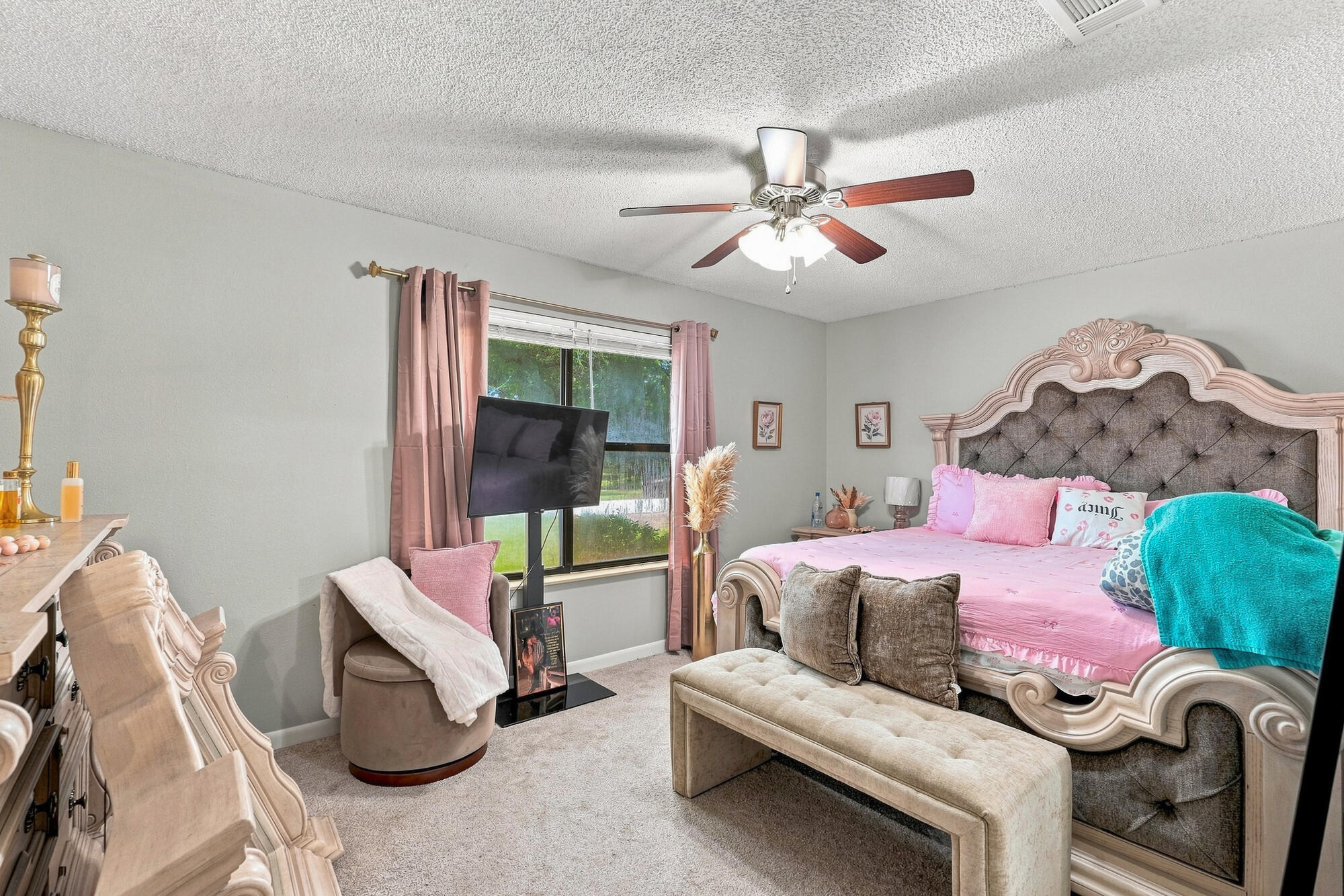 GOLF VIEW ON PARKVIEW - Residential