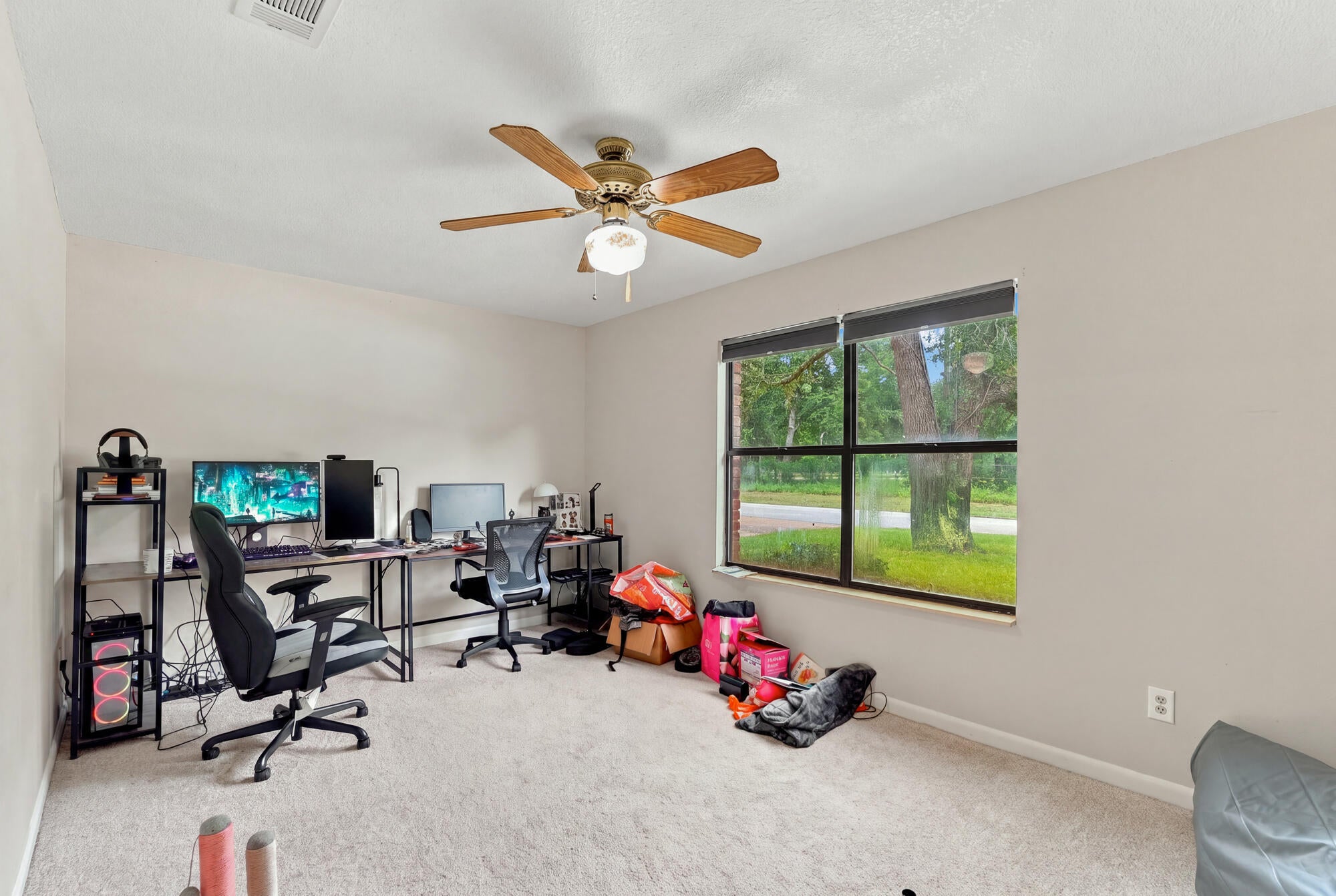 GOLF VIEW ON PARKVIEW - Residential