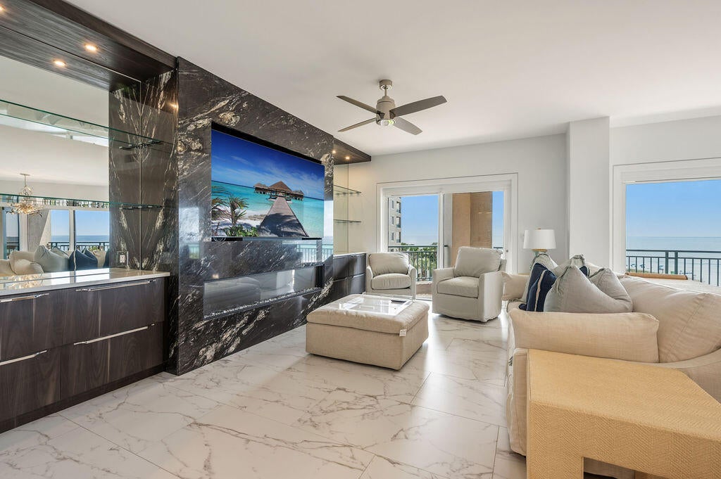 SOUTHWINDS III AT SANDESTIN - Residential