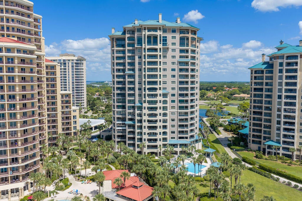 SOUTHWINDS III AT SANDESTIN - Residential