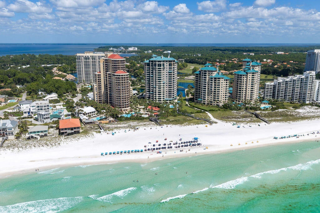 SOUTHWINDS III AT SANDESTIN - Residential