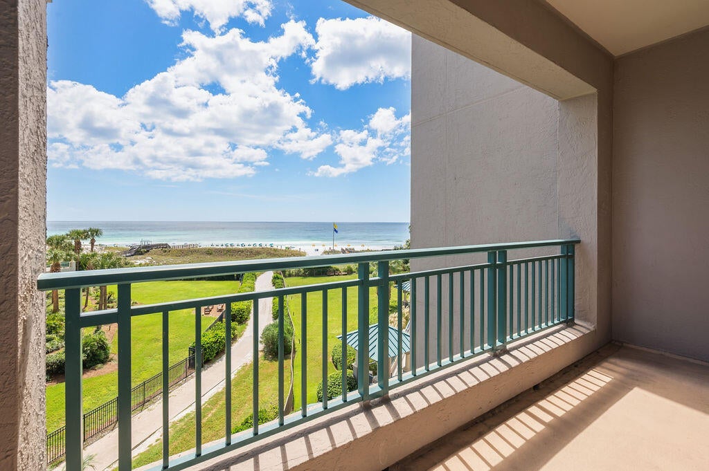 SOUTHWINDS III AT SANDESTIN - Residential