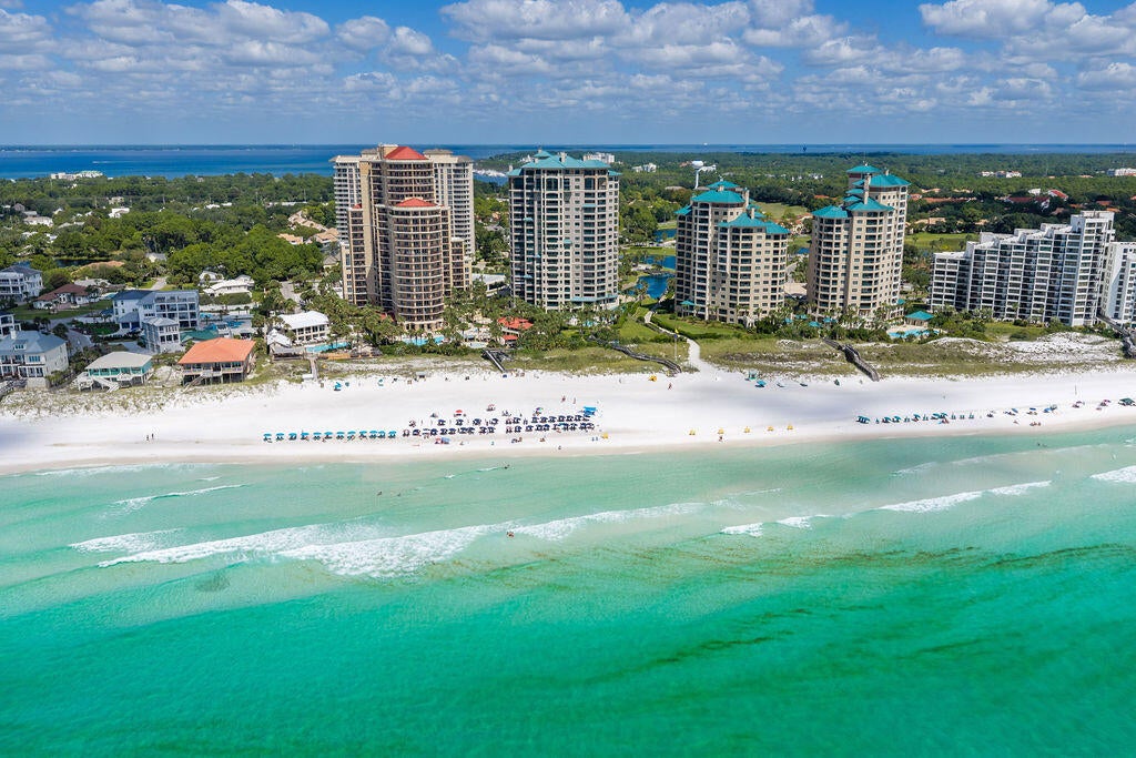SOUTHWINDS III AT SANDESTIN - Residential
