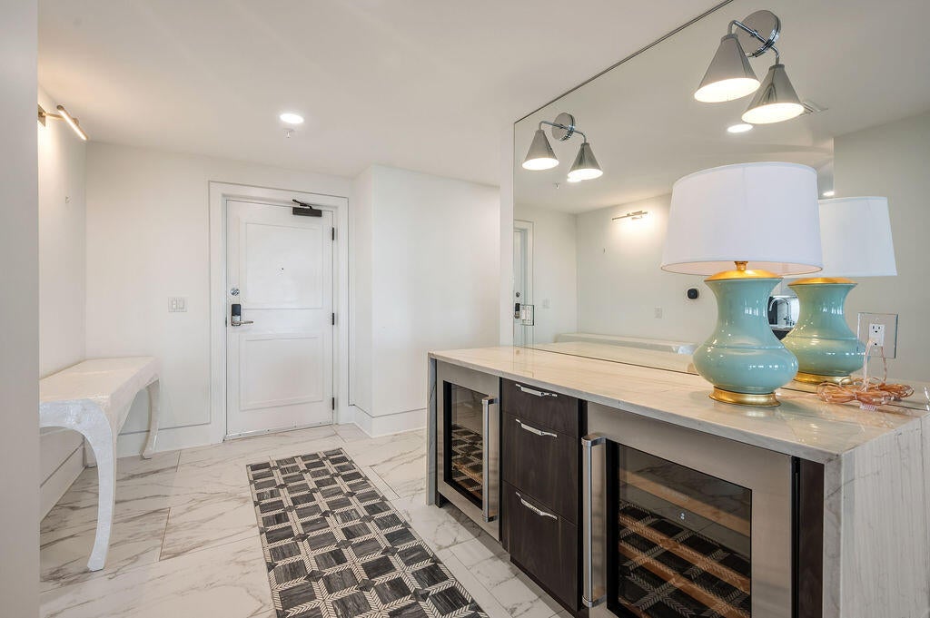 SOUTHWINDS III AT SANDESTIN - Residential