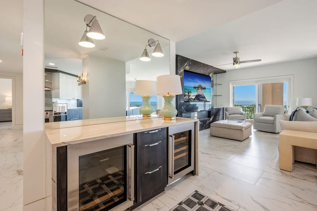 SOUTHWINDS III AT SANDESTIN - Residential