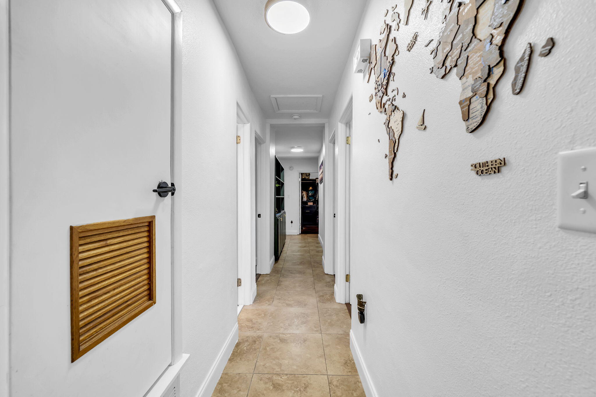 ELLIOTTS POINT - Residential