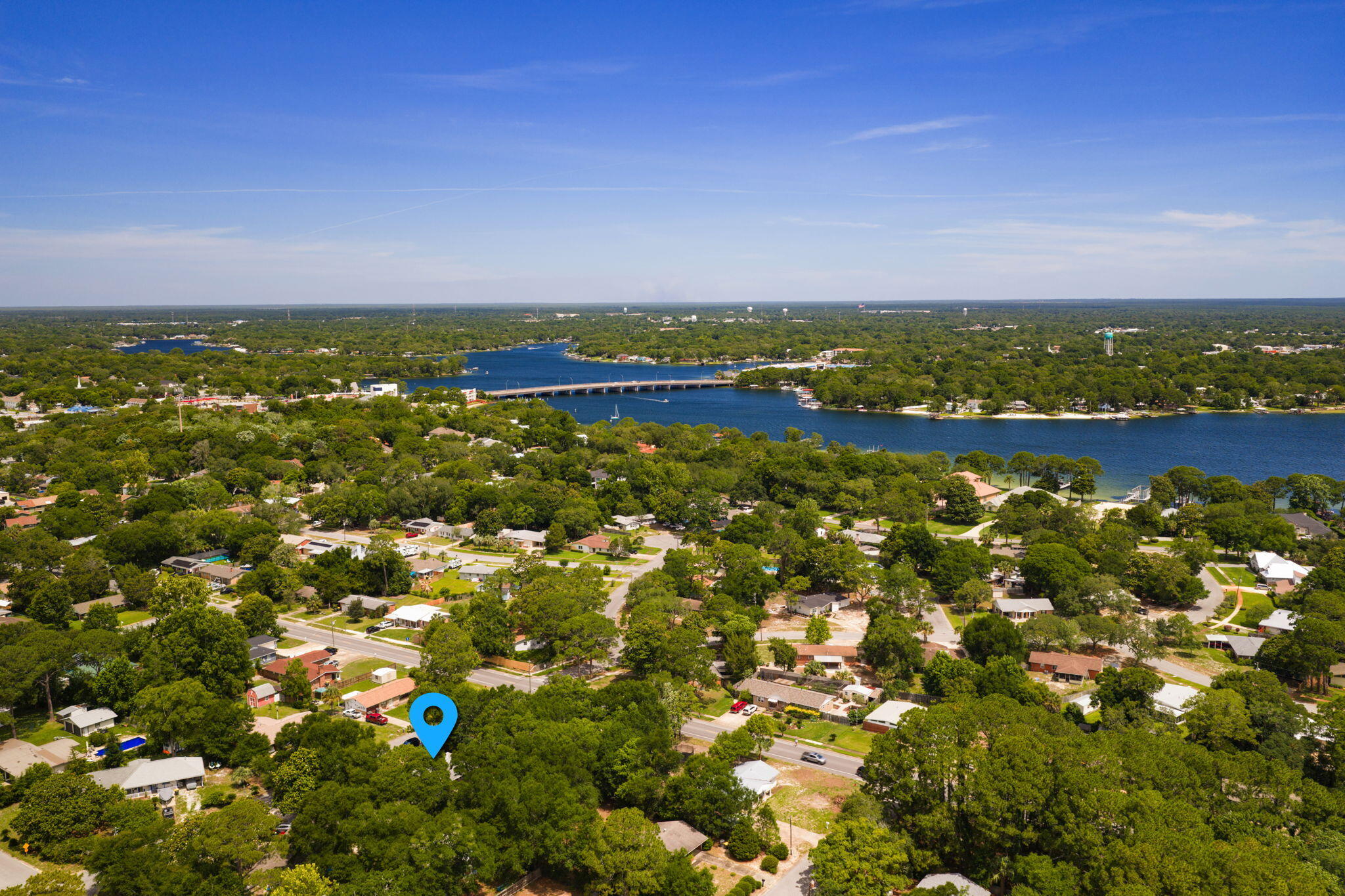 ELLIOTTS POINT - Residential
