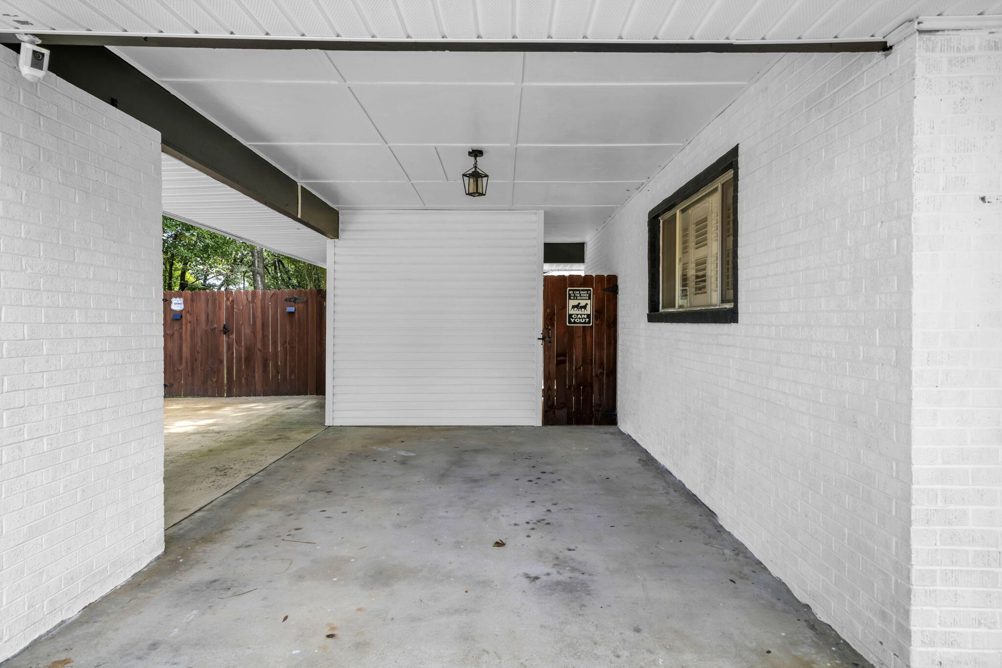 ELLIOTTS POINT - Residential