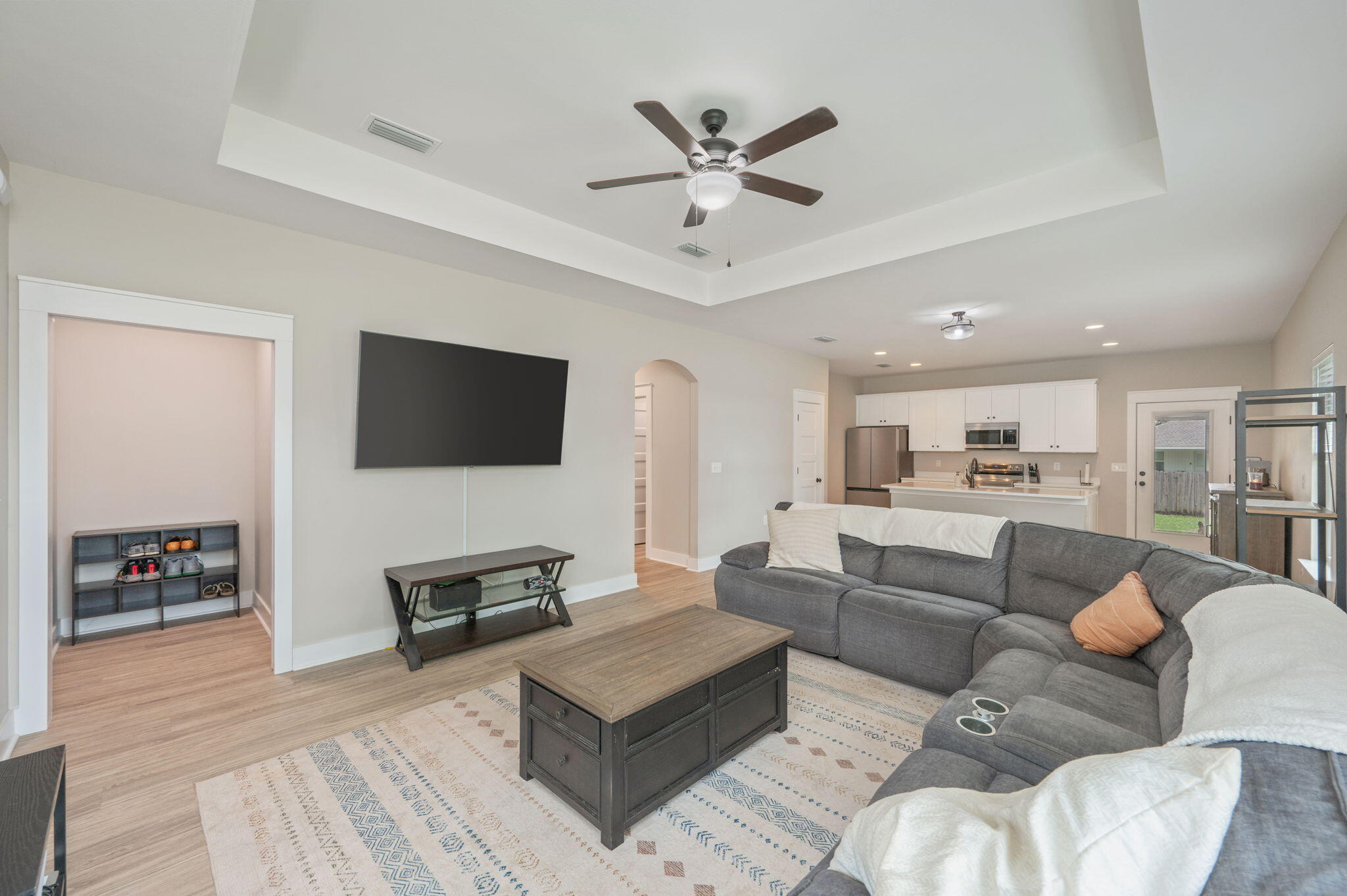 GARDEN CITY - Residential Lease