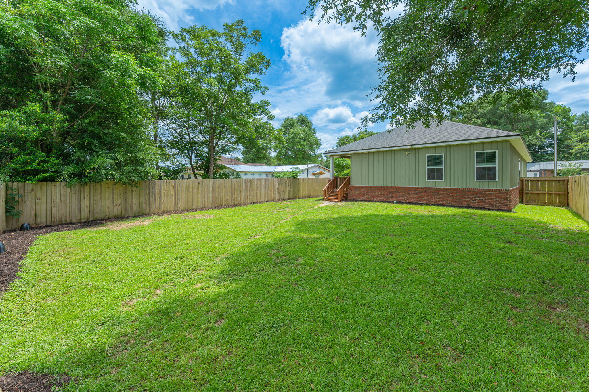 GARDEN CITY - Residential Lease