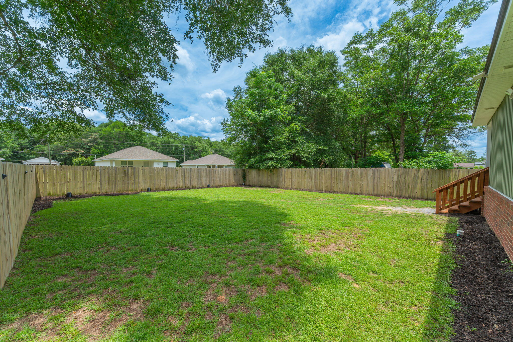 GARDEN CITY - Residential Lease