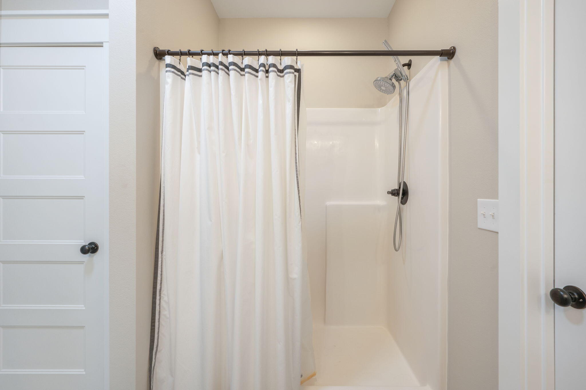 GARDEN CITY - Residential Lease