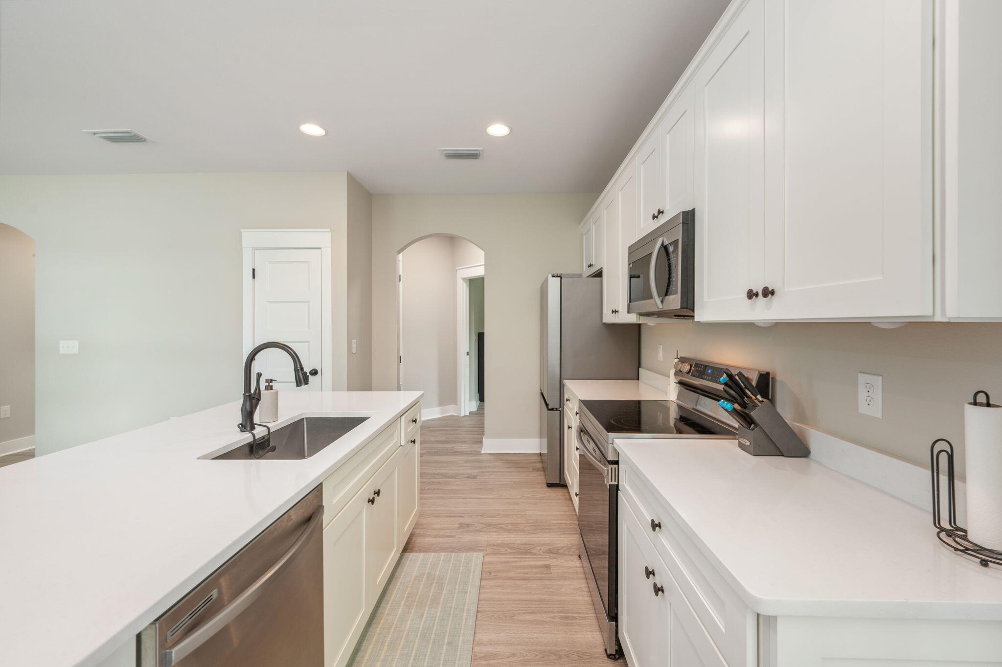 GARDEN CITY - Residential Lease