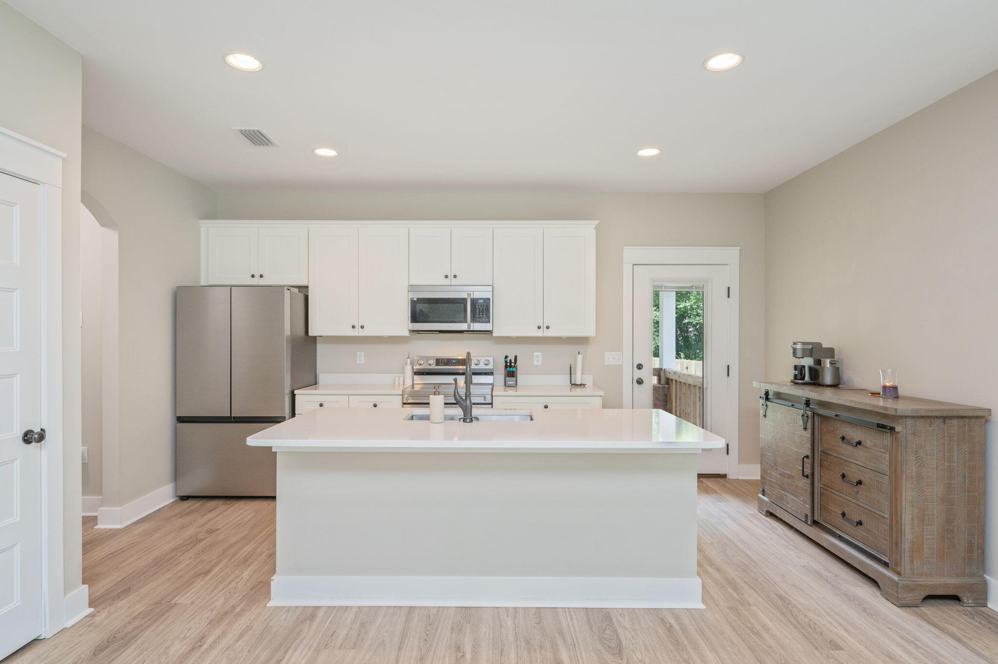 GARDEN CITY - Residential Lease