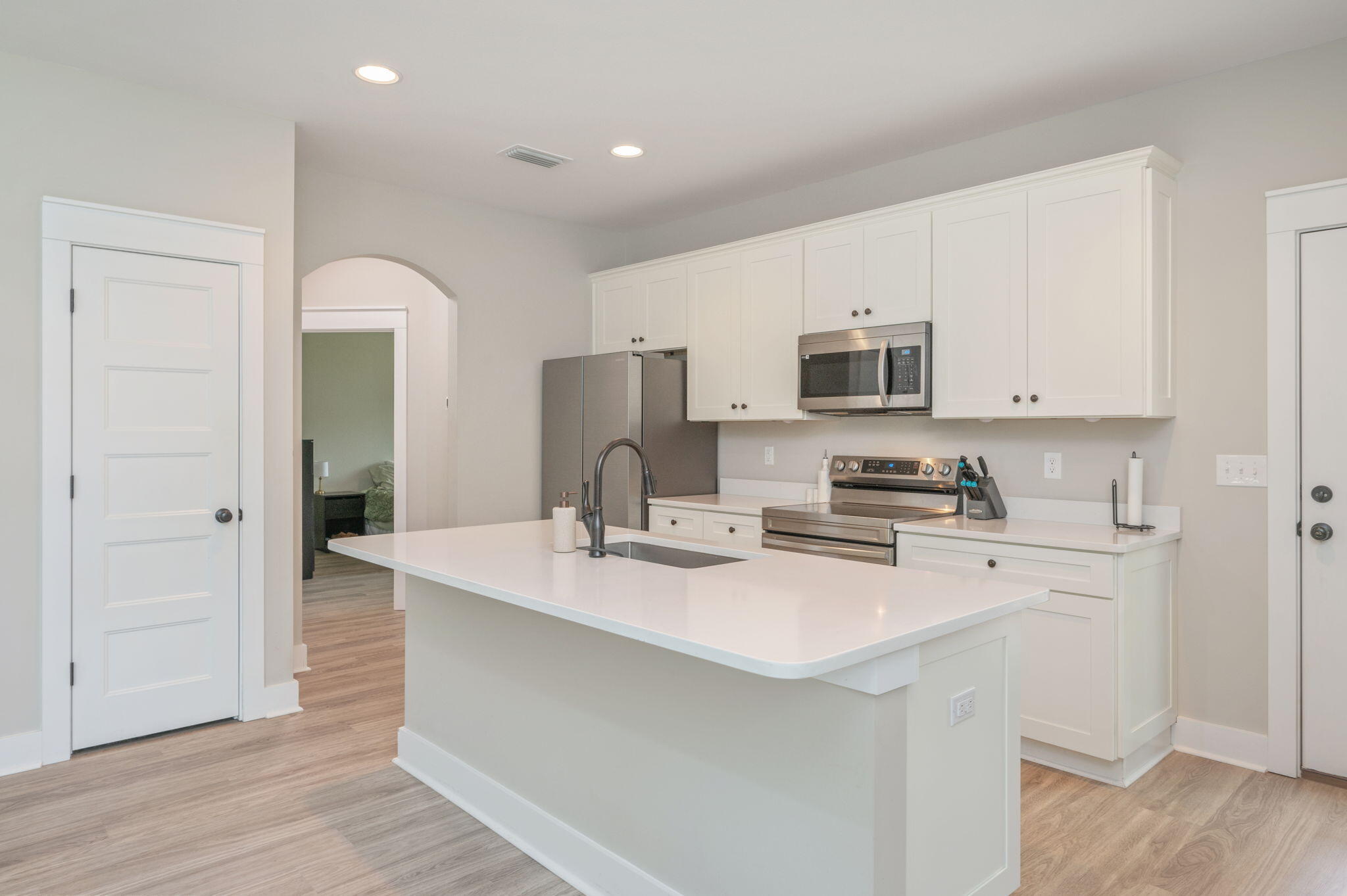 GARDEN CITY - Residential Lease