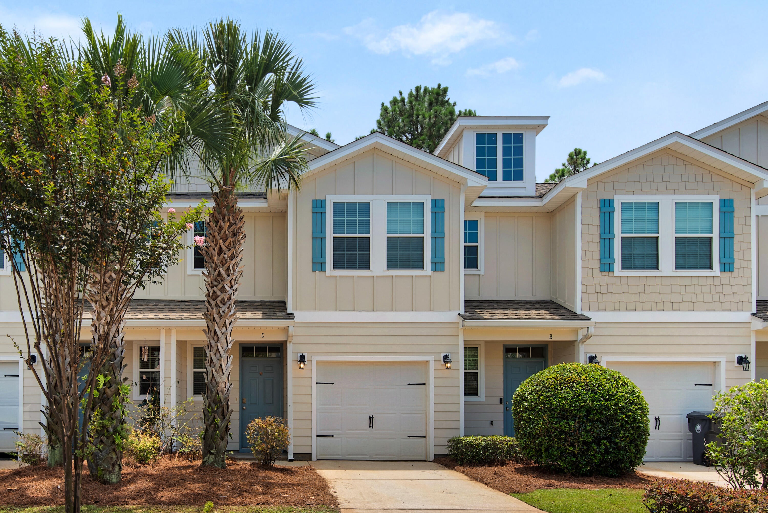 Welcome to Water Oaks, a charming community tucked just north of Highway 98 in beautiful Santa Rosa Beach. Perfectly positioned near the area's renowned emerald waters and sugar-white sand beaches, this freshly updated three-bedroom, two-and-a-half-bath townhome offers both comfort and convenience in a prime coastal location.

Recently refreshed with fresh paint, new flooring, and a new water heater, this home is move-in ready. Step inside to a spacious and thoughtfully designed floor plan featuring neutral tones and tile flooring throughout the main level. The bright and open living area flows seamlessly into a well-appointed kitchen complete with granite countertops, warm wood cabinetry, stainless steel appliances, pantry, and a breakfast bar