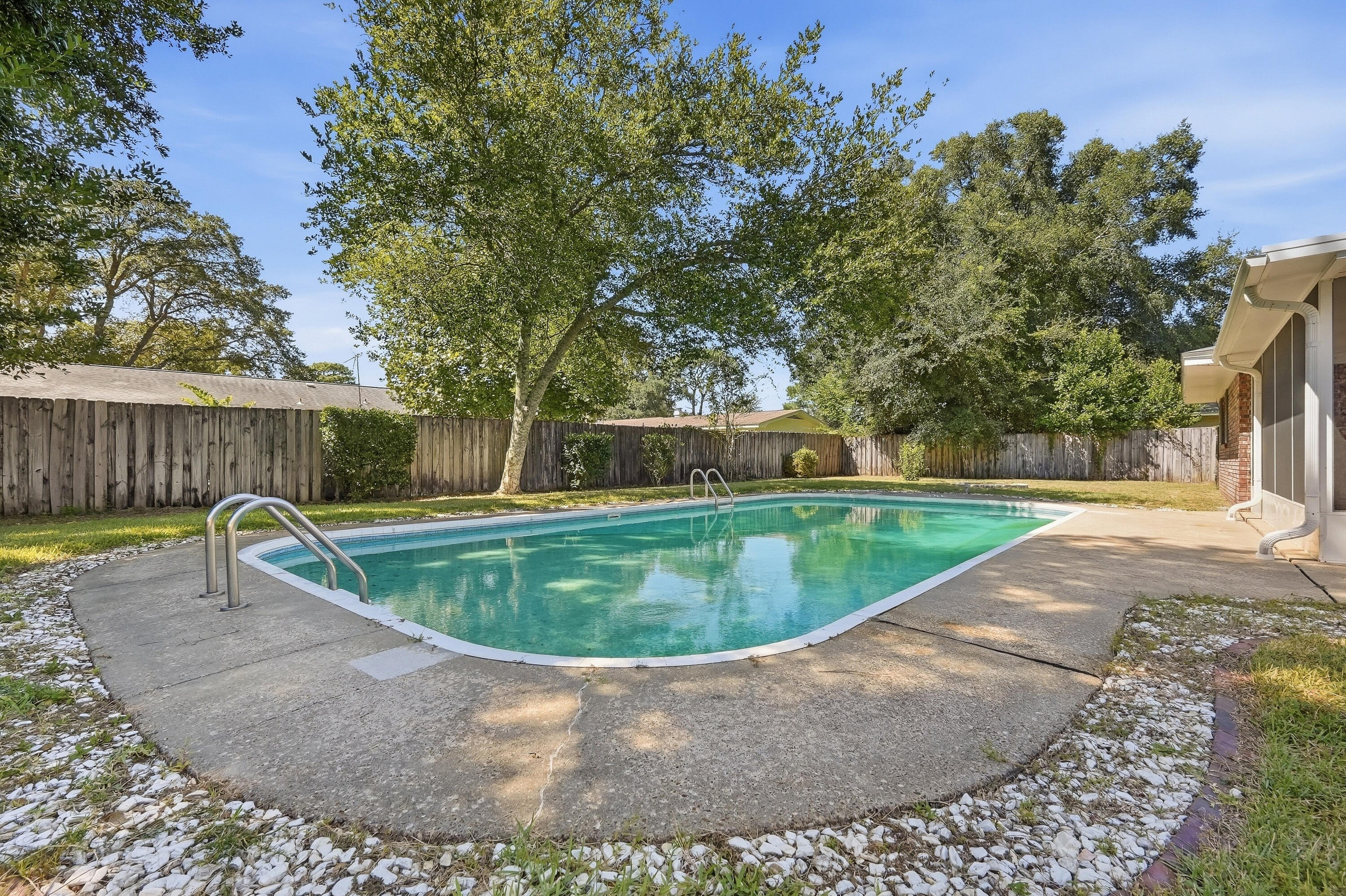 LONGWOOD S/D 3RD ADDN - Residential