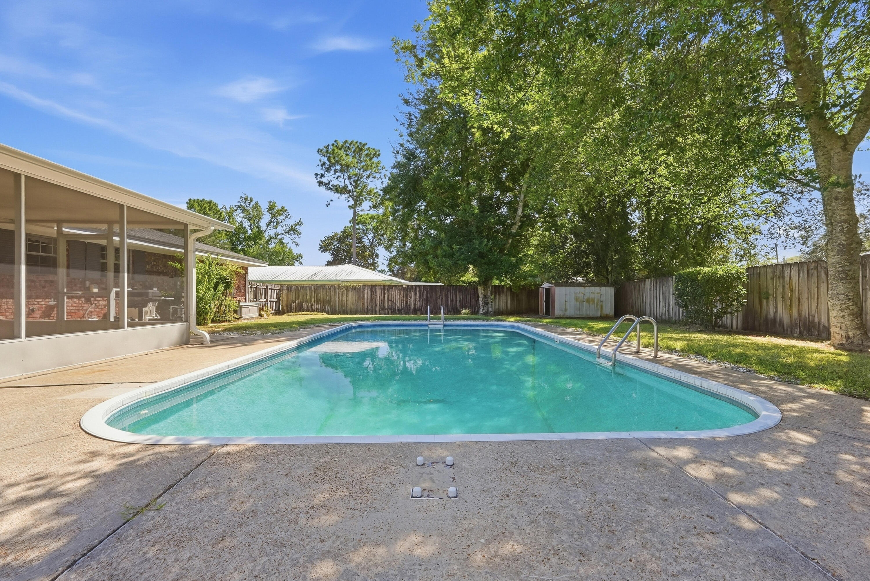 LONGWOOD S/D 3RD ADDN - Residential