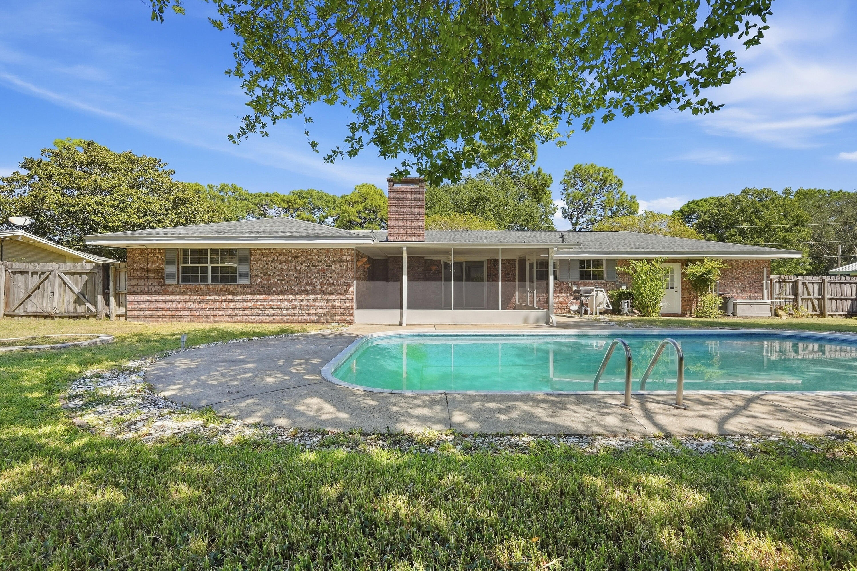 LONGWOOD S/D 3RD ADDN - Residential