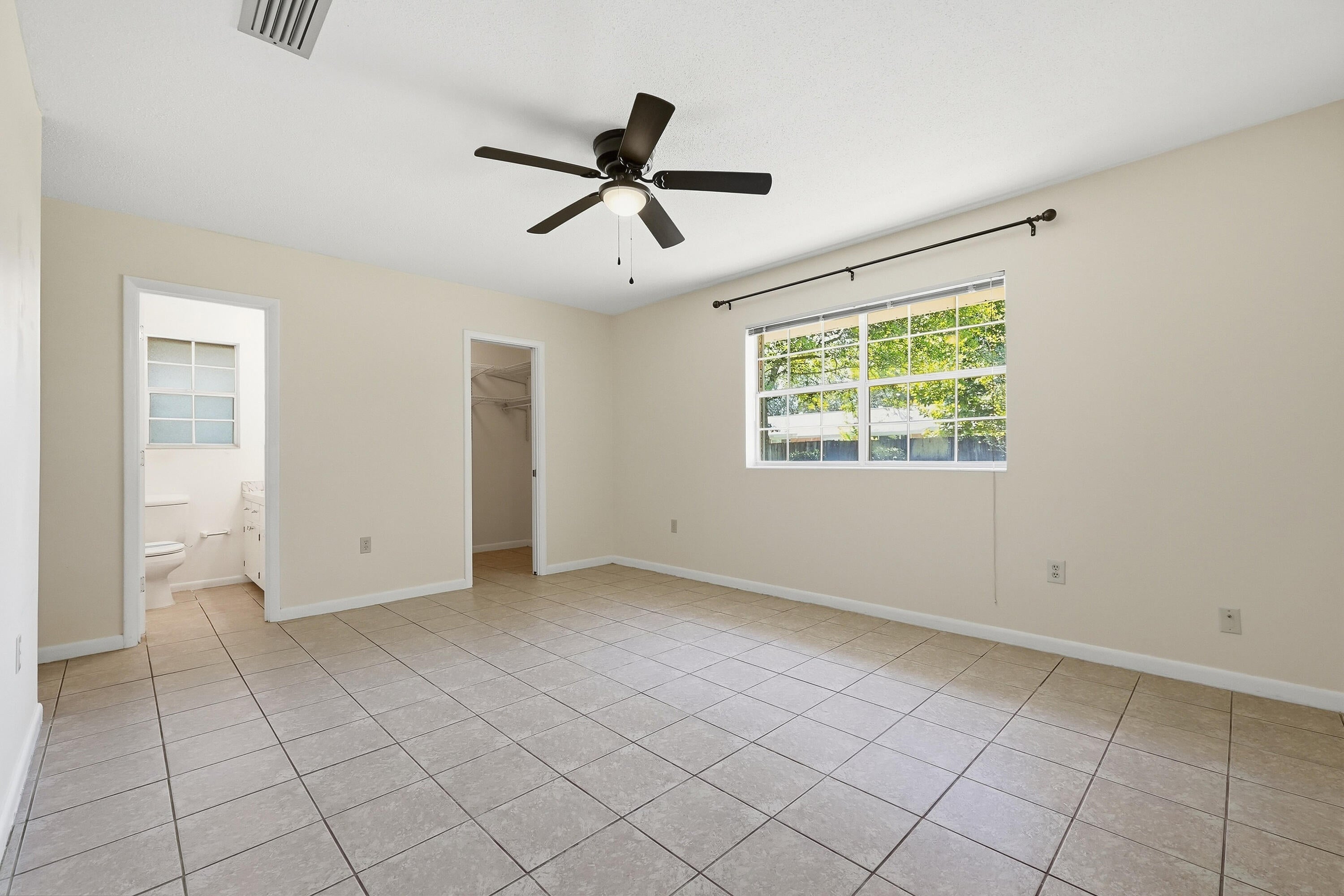 LONGWOOD S/D 3RD ADDN - Residential