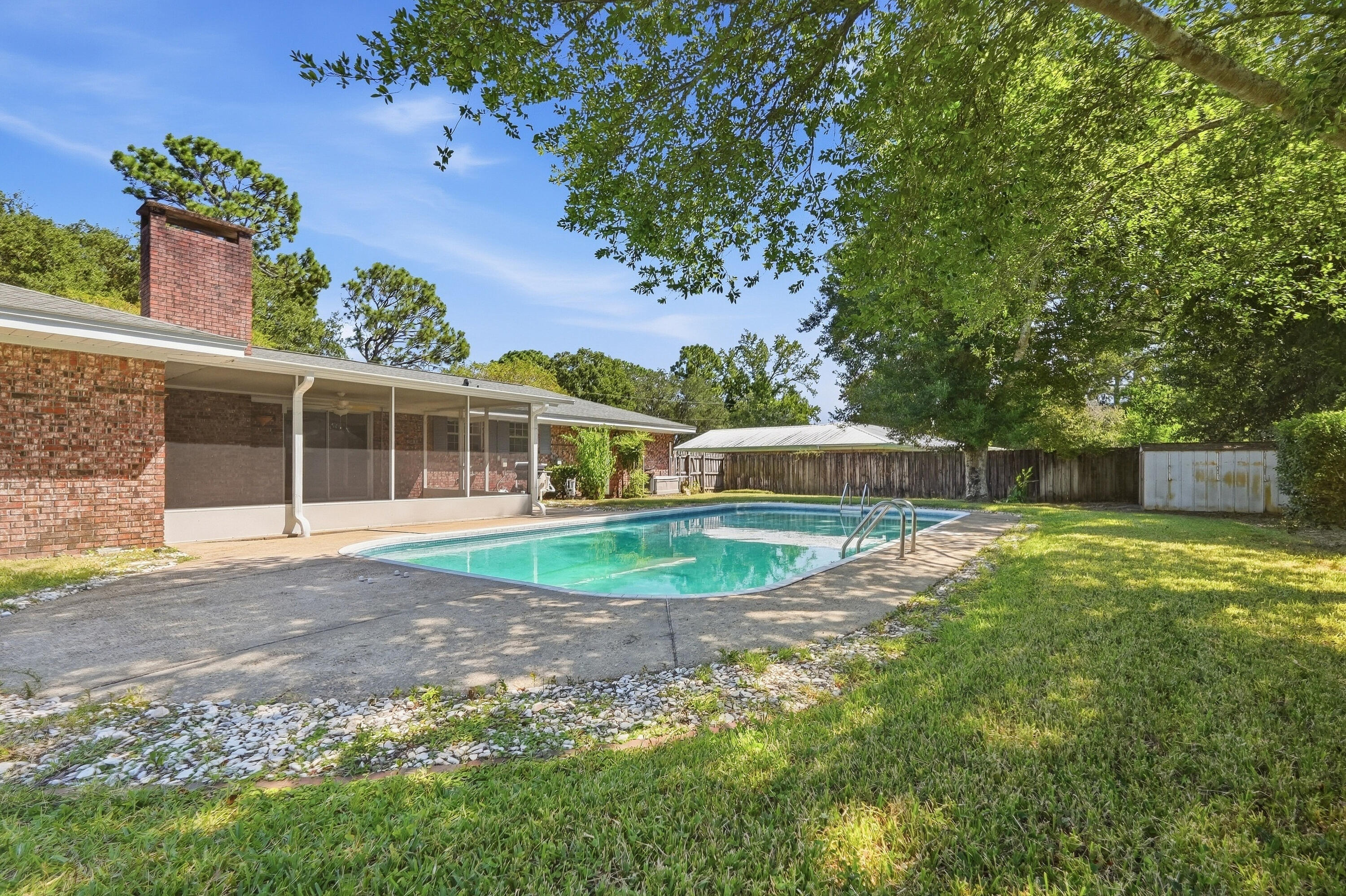LONGWOOD S/D 3RD ADDN - Residential