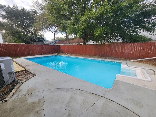 AVAILABLE NOW- 3 BDRM 3 BATH POOL HOME MINUTES FROM EGLIN AFB AND EOD. Nestled in the heart of Niceville, this recently renovated home provides tons of space along with a circle driveway, large family room with fireplace, kitchen with breakfast bar and a yard building. Pool maintenance is included in the rent.  Applicant to verify room dimensions and school zones. NO SMOKING, NO VAPING, NO PETS!
