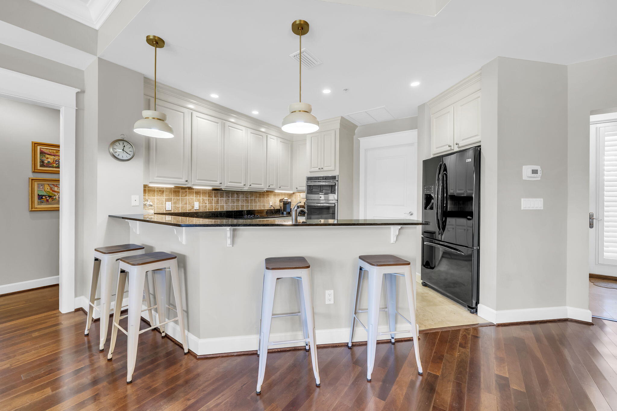 PINE RIDGE VILLAS - Residential