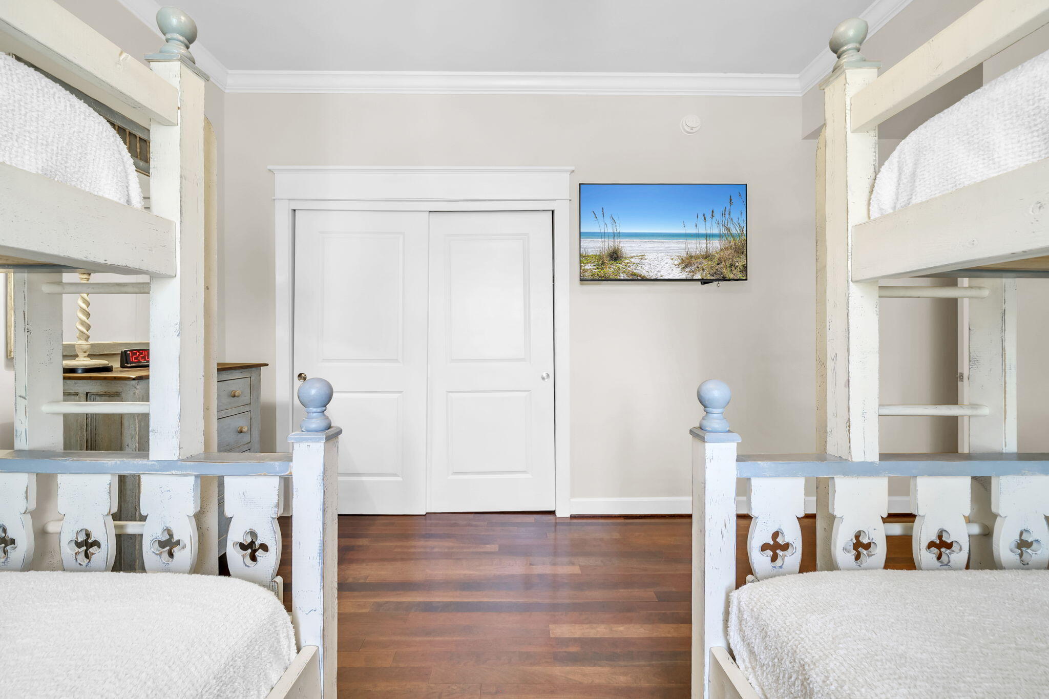 PINE RIDGE VILLAS - Residential