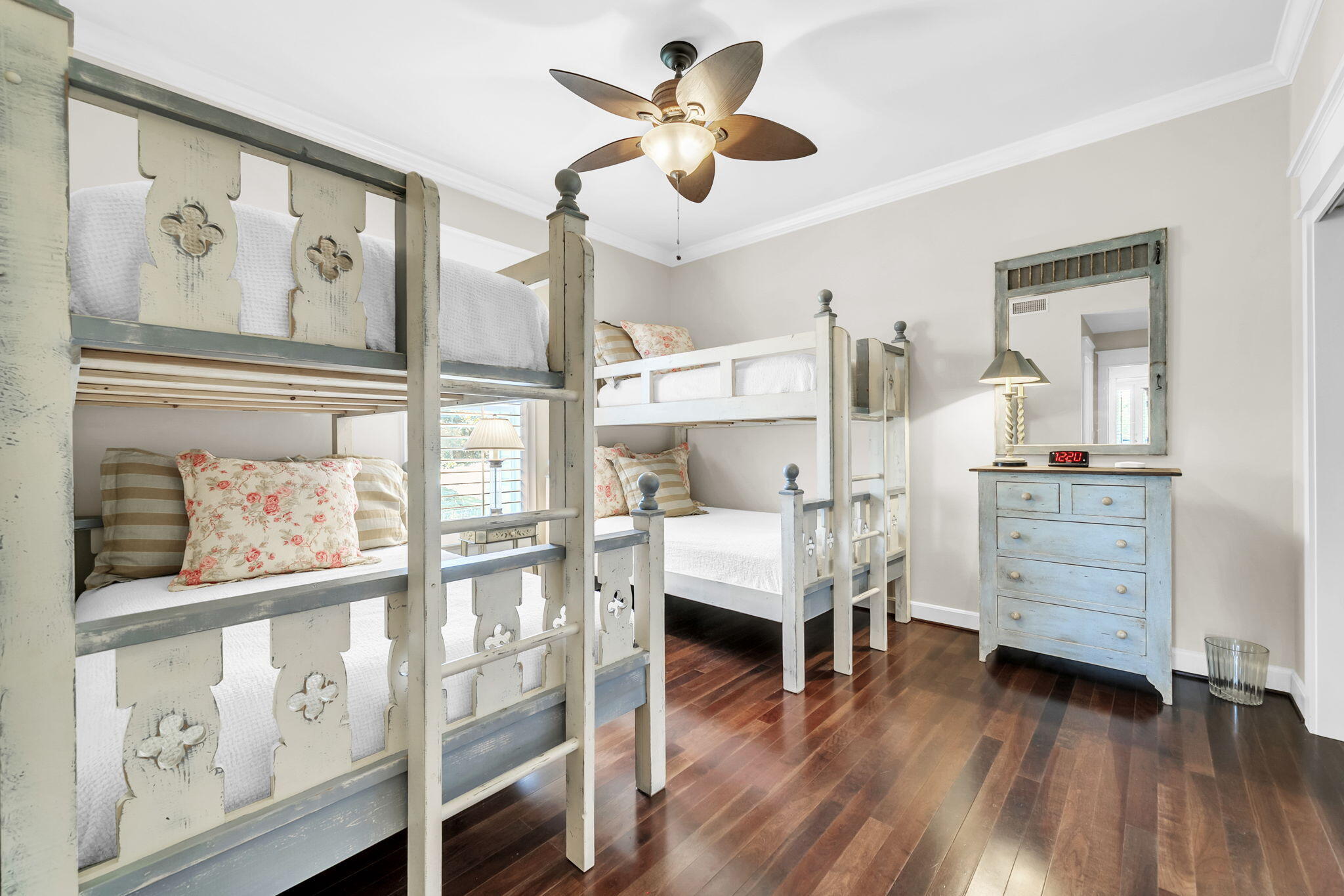 PINE RIDGE VILLAS - Residential
