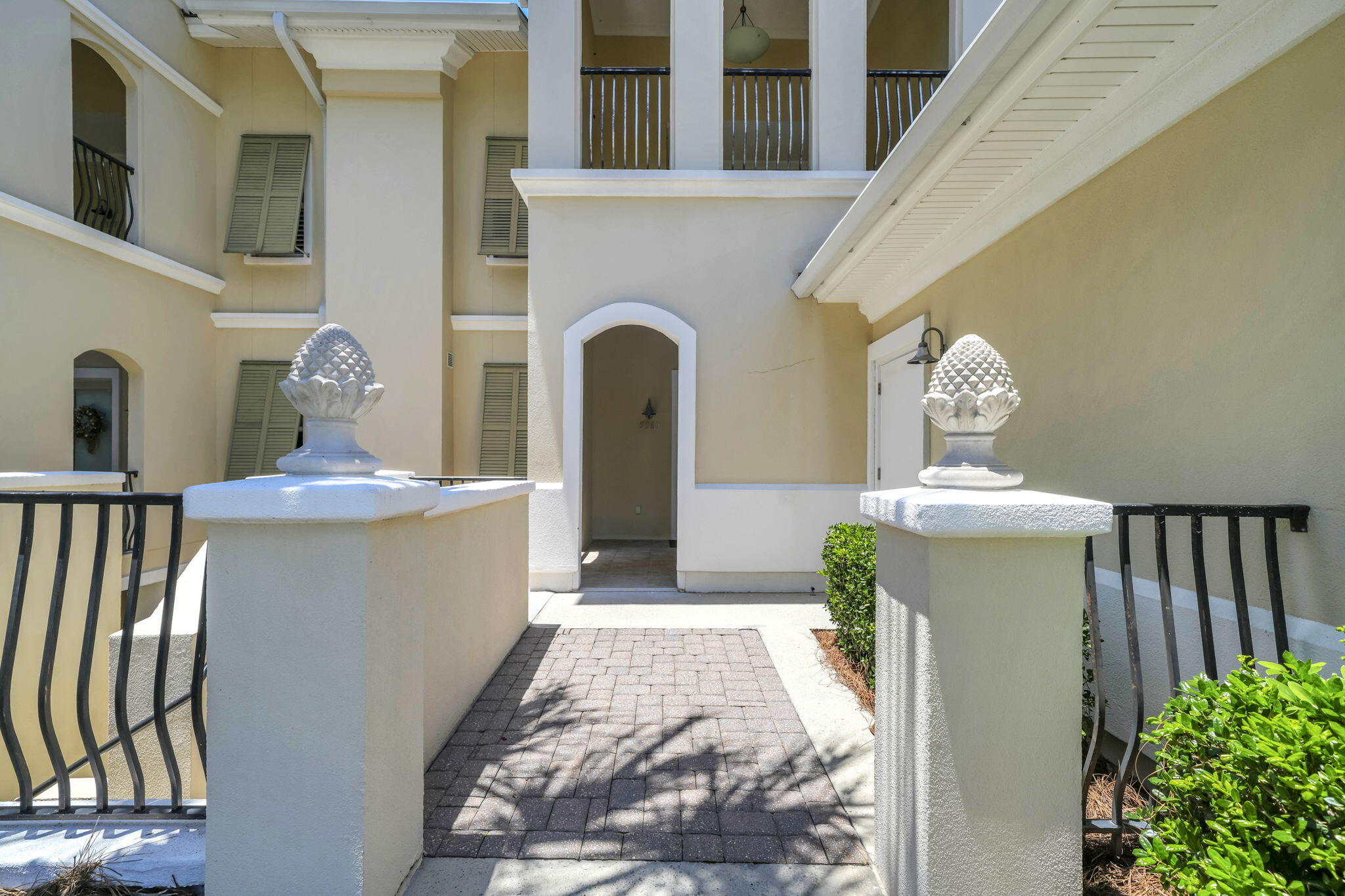 PINE RIDGE VILLAS - Residential